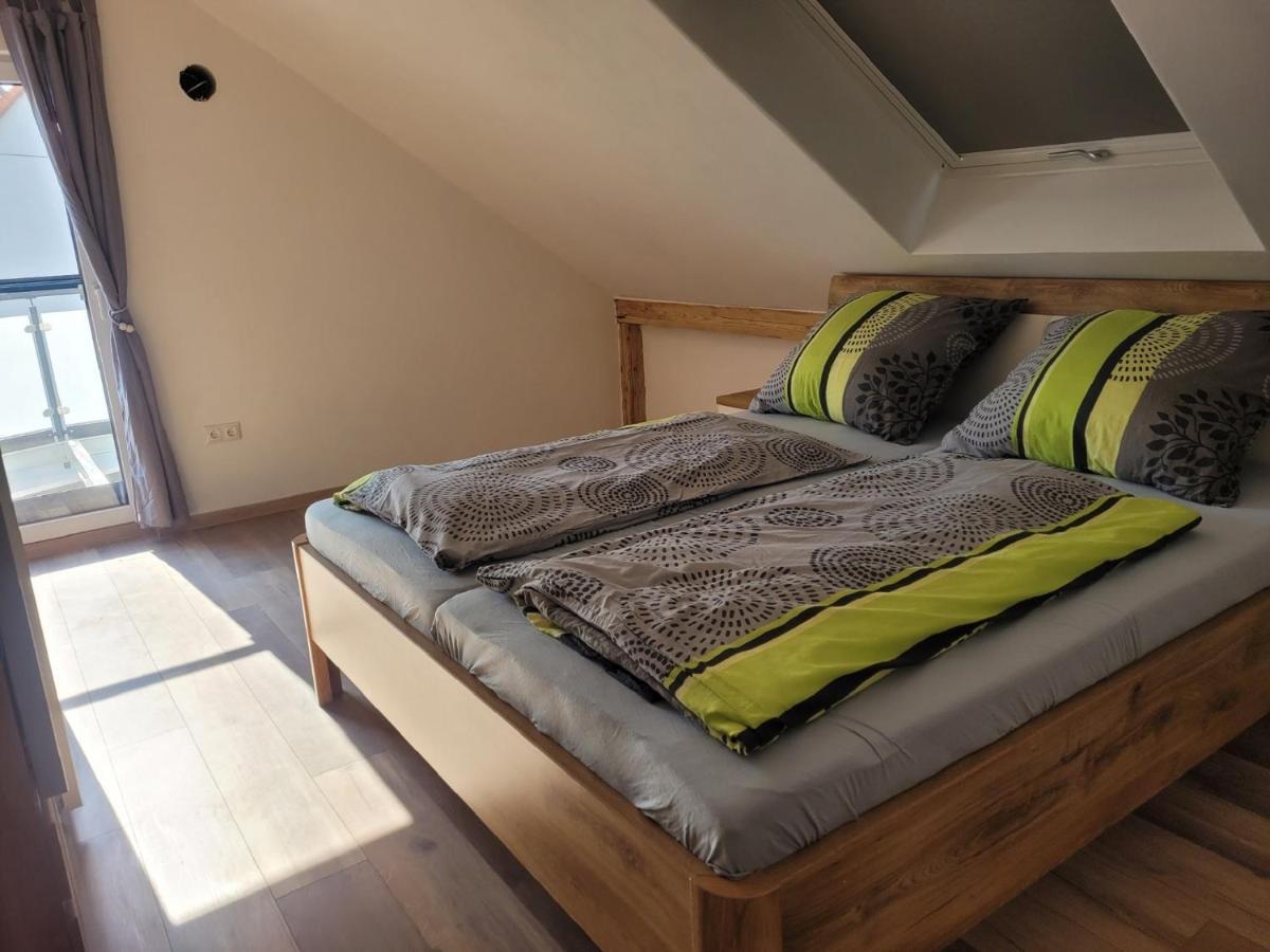 Ferienwohnung Schertel - Dorsbrunn プラインフェルト エクステリア 写真
